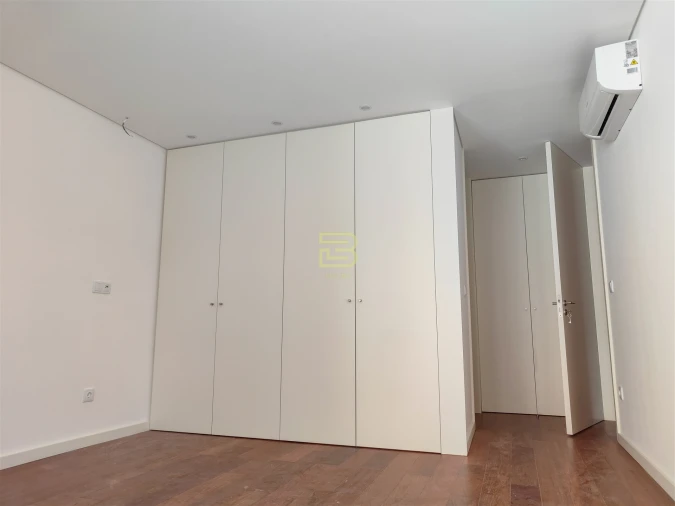 Apartamento T3 para Venda em Mafamude e Vilar do Paraíso Foto 22
