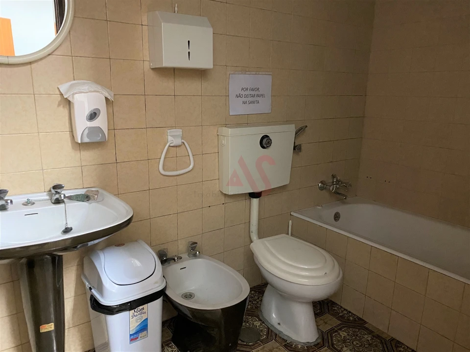 Armazém para Venda em Caldas de Vizela (São Miguel e São João) Foto 14