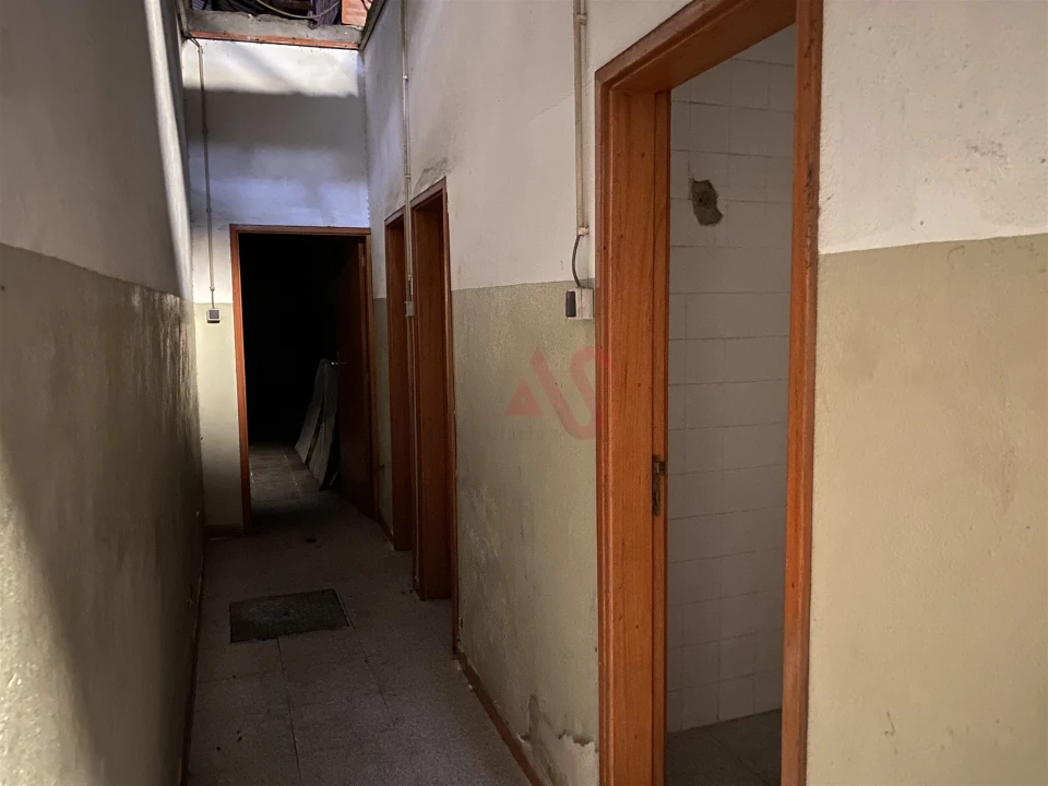 Armazém para Venda em Caldas de Vizela (São Miguel e São João) Foto 9