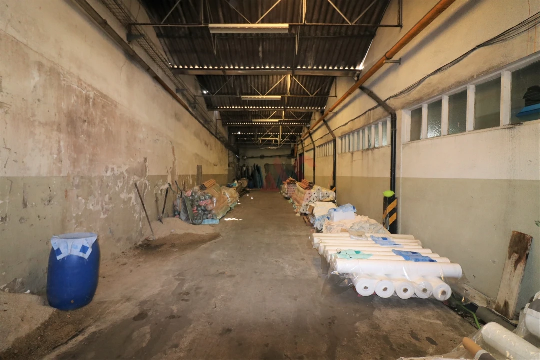 Armazém para Venda em Caldas de Vizela (São Miguel e São João) Foto 4