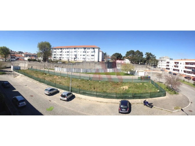Terreno para Venda em Campanhã Foto 2