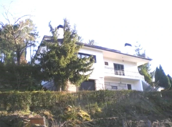 Moradia T3 para Venda em Vila Verde Foto 5