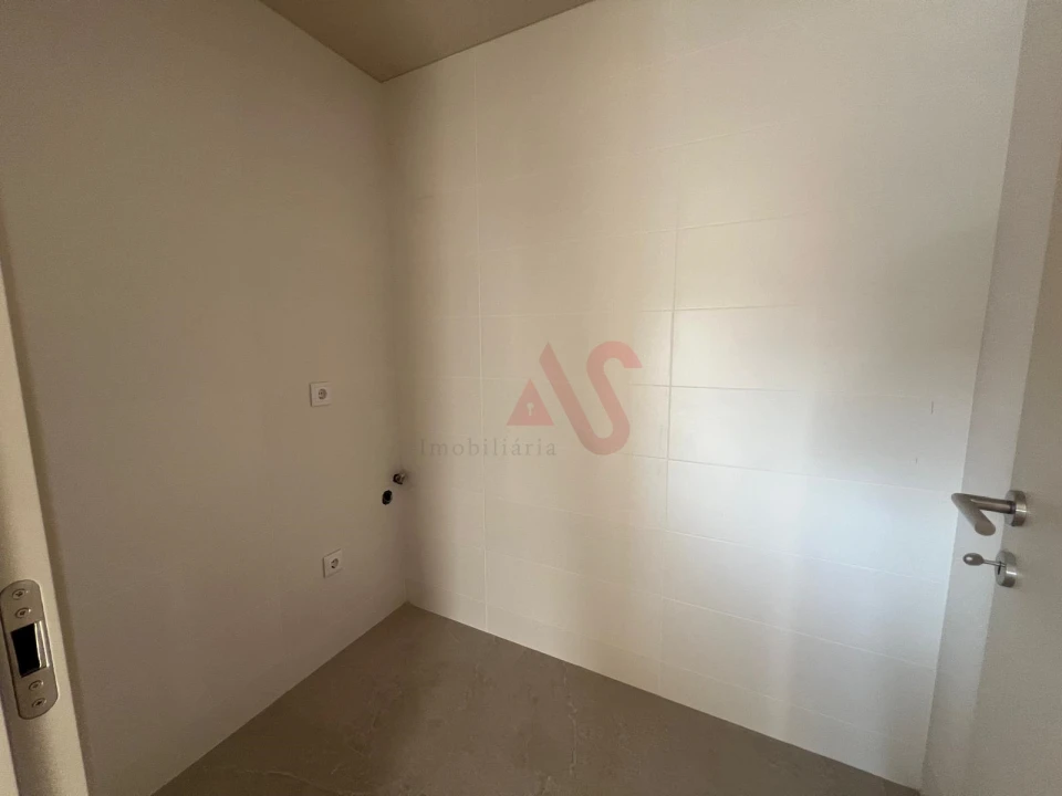 Apartamento T3 para Venda em Paços de Ferreira Foto 19