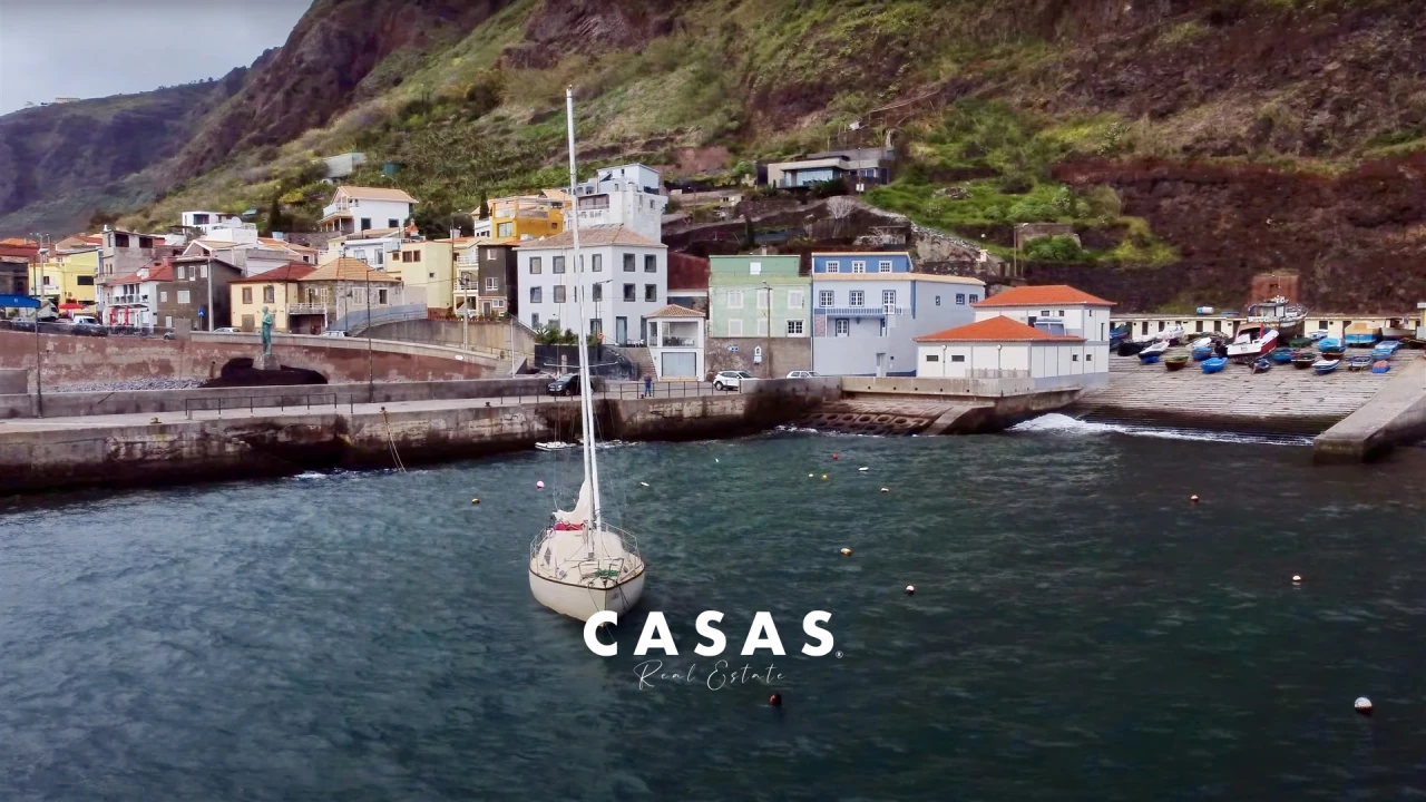 Moradia T4 para Venda em Paul do Mar Foto 21