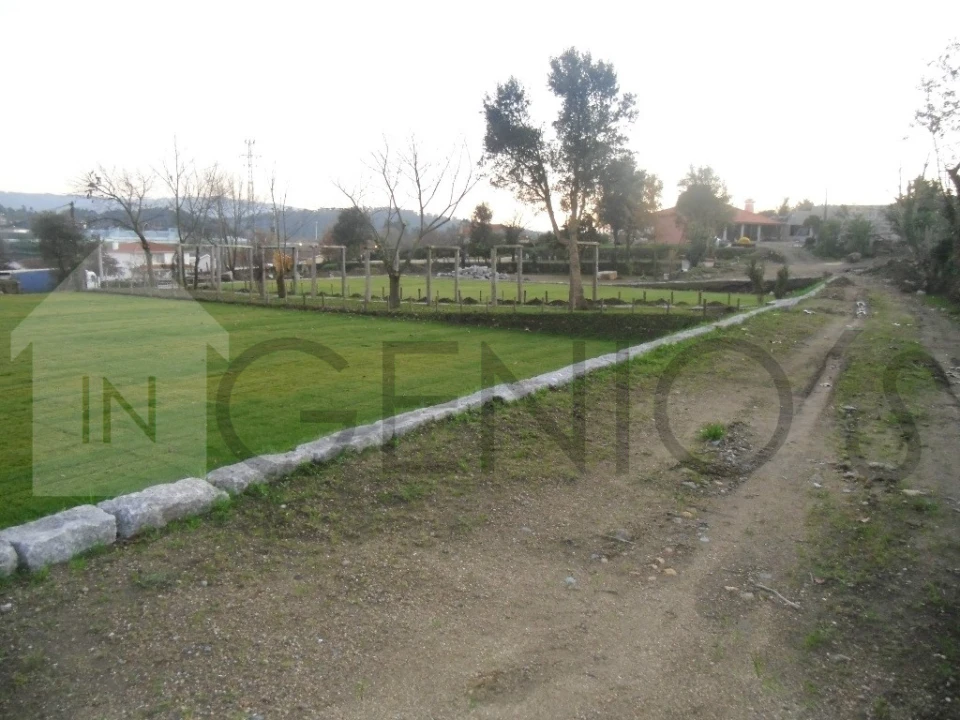 Moradia T0 para Venda em Landim Foto 34