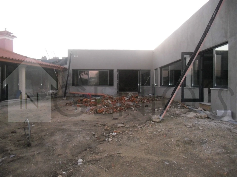 Moradia T0 para Venda em Landim Foto 45