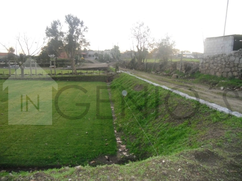 Moradia T0 para Venda em Landim Foto 32