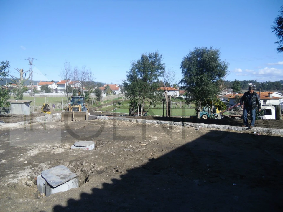 Moradia T0 para Venda em Landim Foto 63