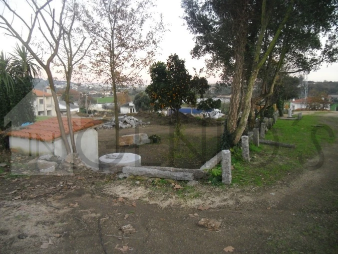 Moradia T0 para Venda em Landim Foto 40