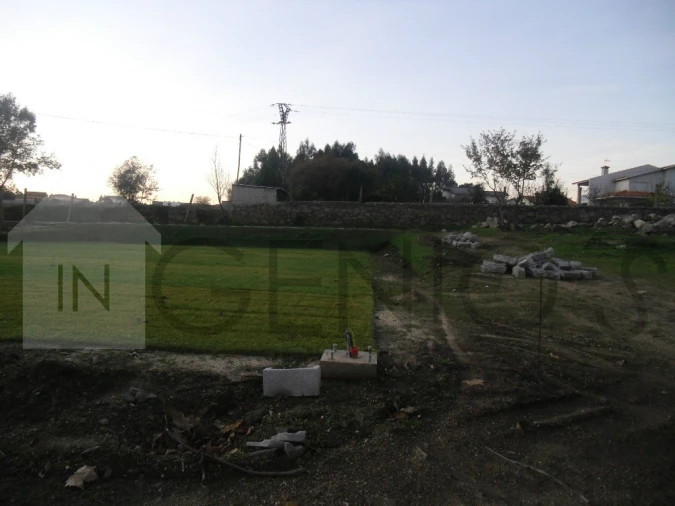 Moradia T0 para Venda em Landim Foto 28