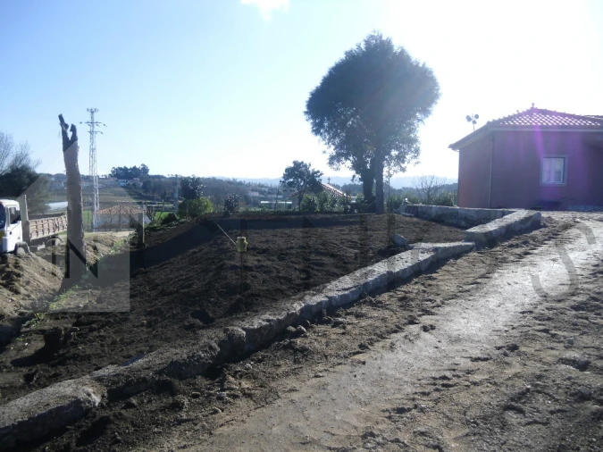 Moradia T0 para Venda em Landim Foto 58