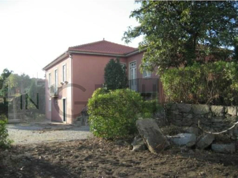 Moradia T0 para Venda em Landim Foto 10