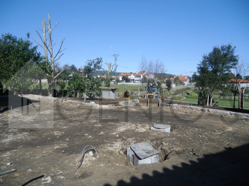 Moradia T0 para Venda em Landim Foto 62