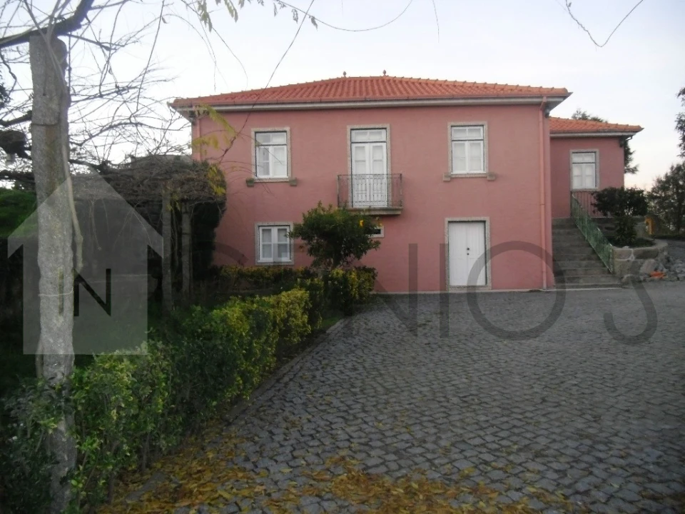 Moradia T0 para Venda em Landim Foto 50