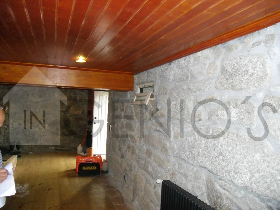 Moradia T0 para Venda em Landim Foto 12