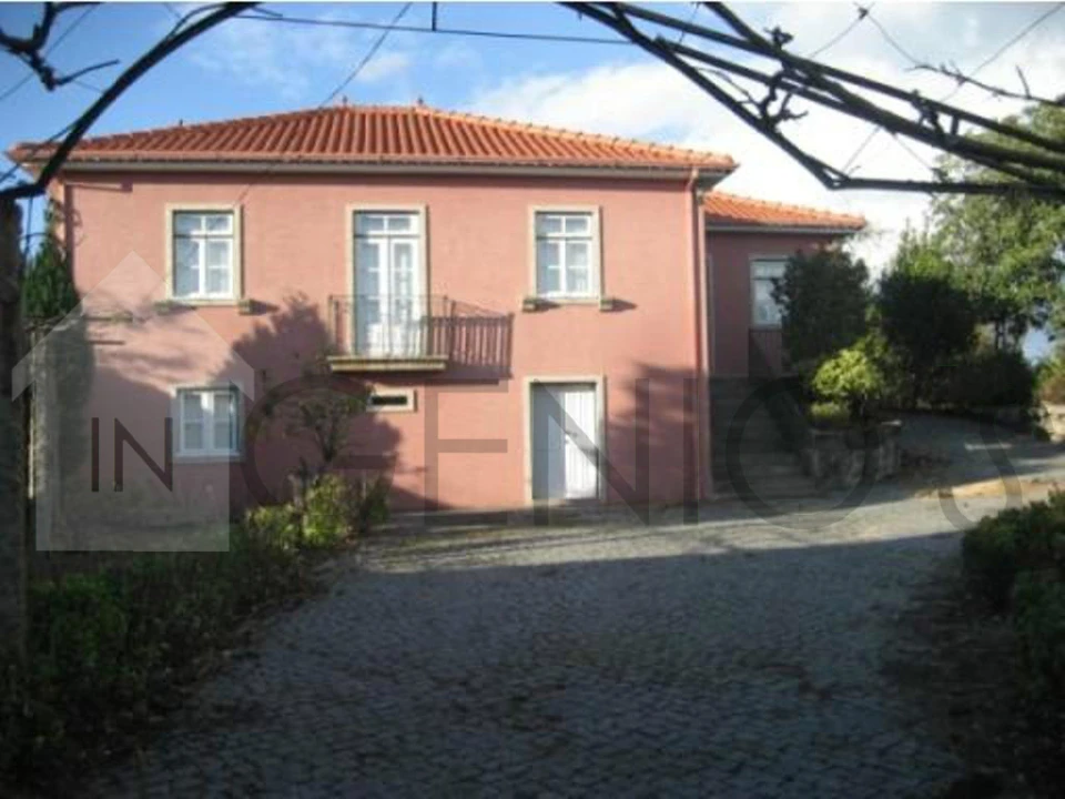 Moradia T0 para Venda em Landim Foto 9