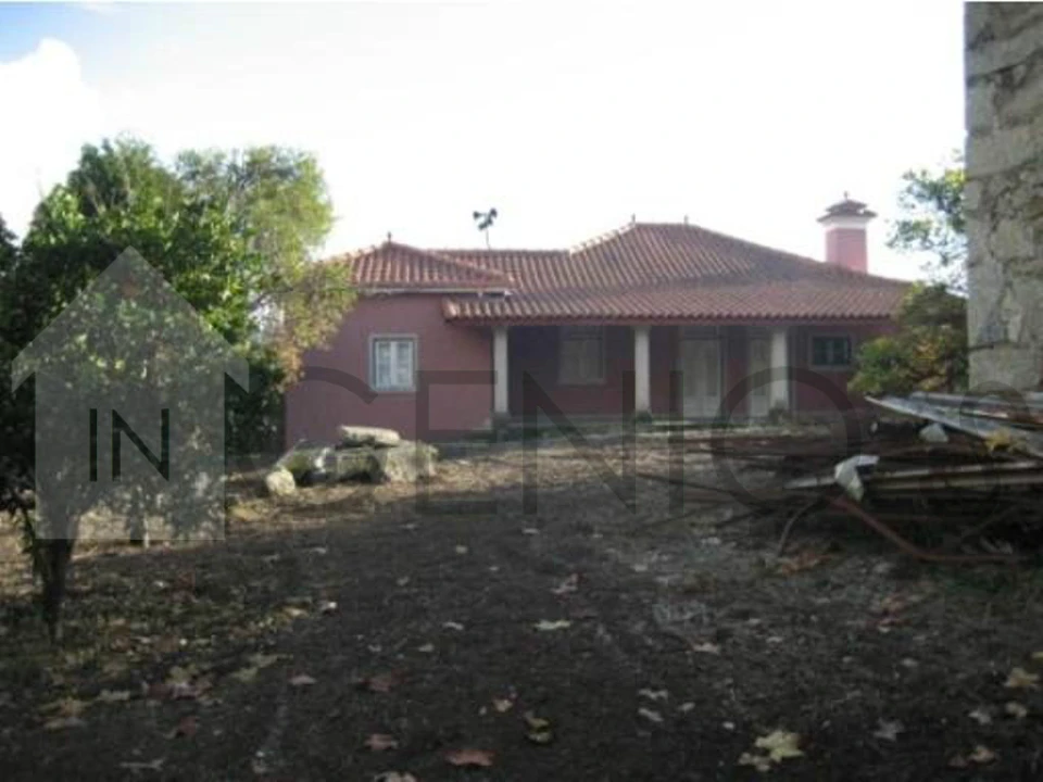 Moradia T0 para Venda em Landim Foto 4