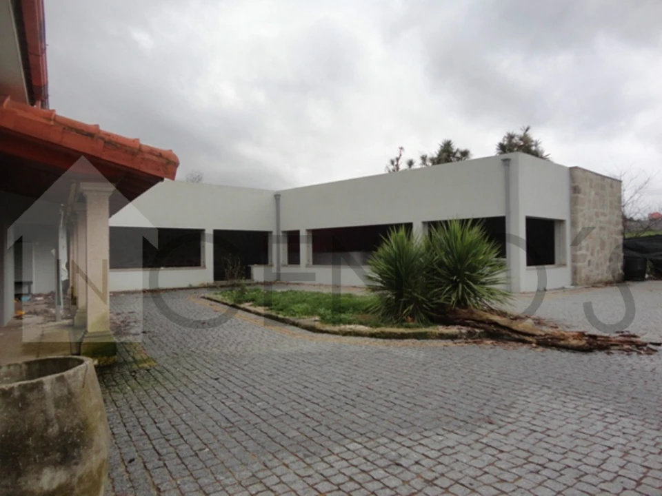 Moradia T0 para Venda em Landim Foto 65