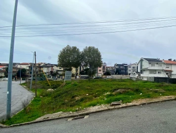 Terreno para Venda em Fânzeres e São Pedro da Cova