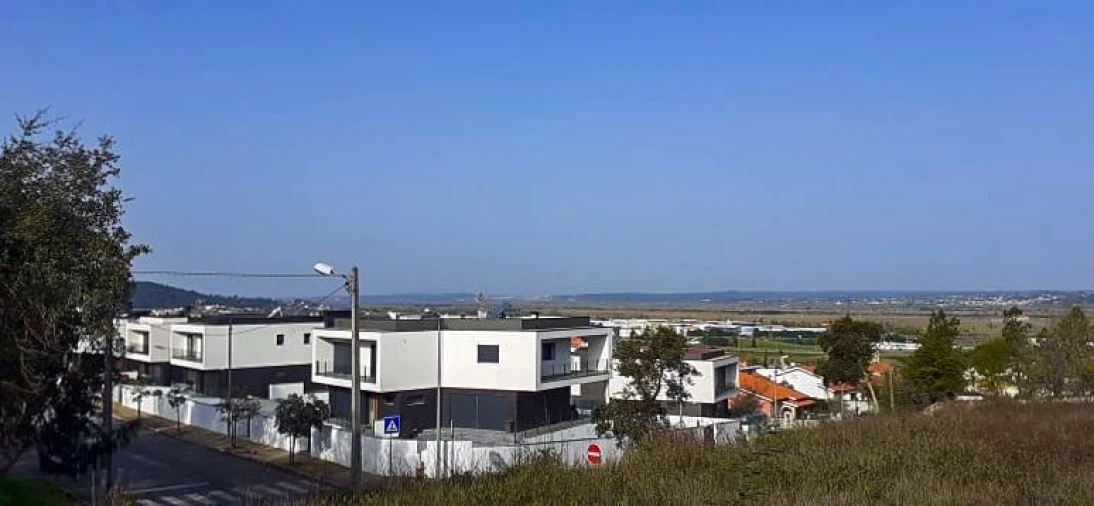Terreno para Venda em Taveiro, Ameal e Arzila Foto 3