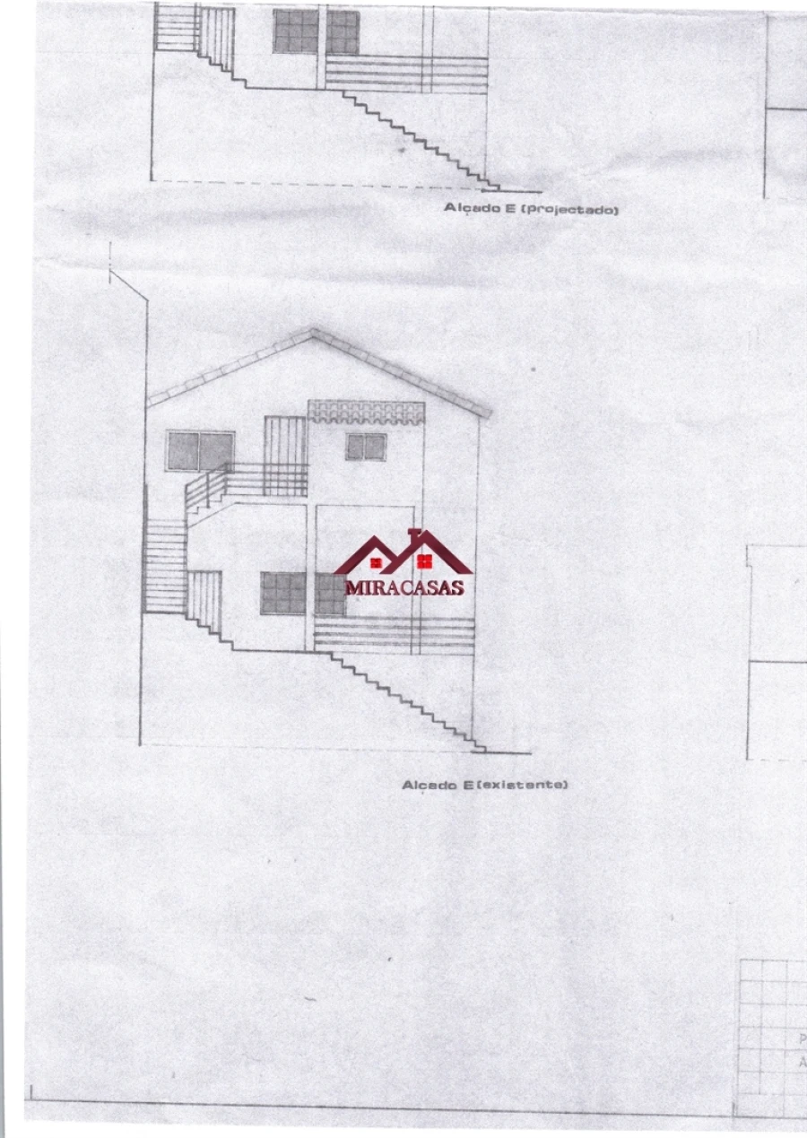 Moradia T5 para Venda em Santo Antonio dos Olivais Foto 76