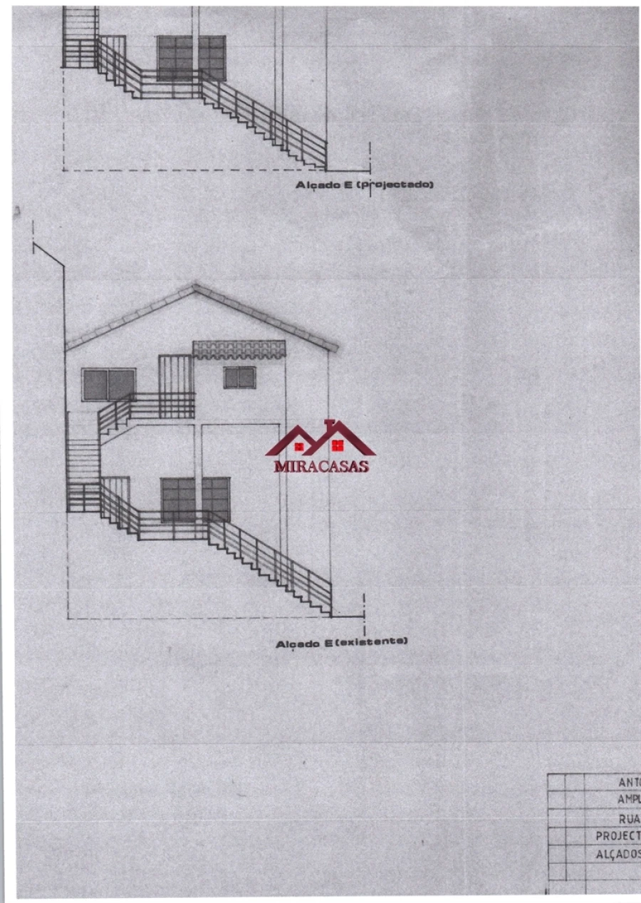 Moradia T5 para Venda em Santo Antonio dos Olivais Foto 73