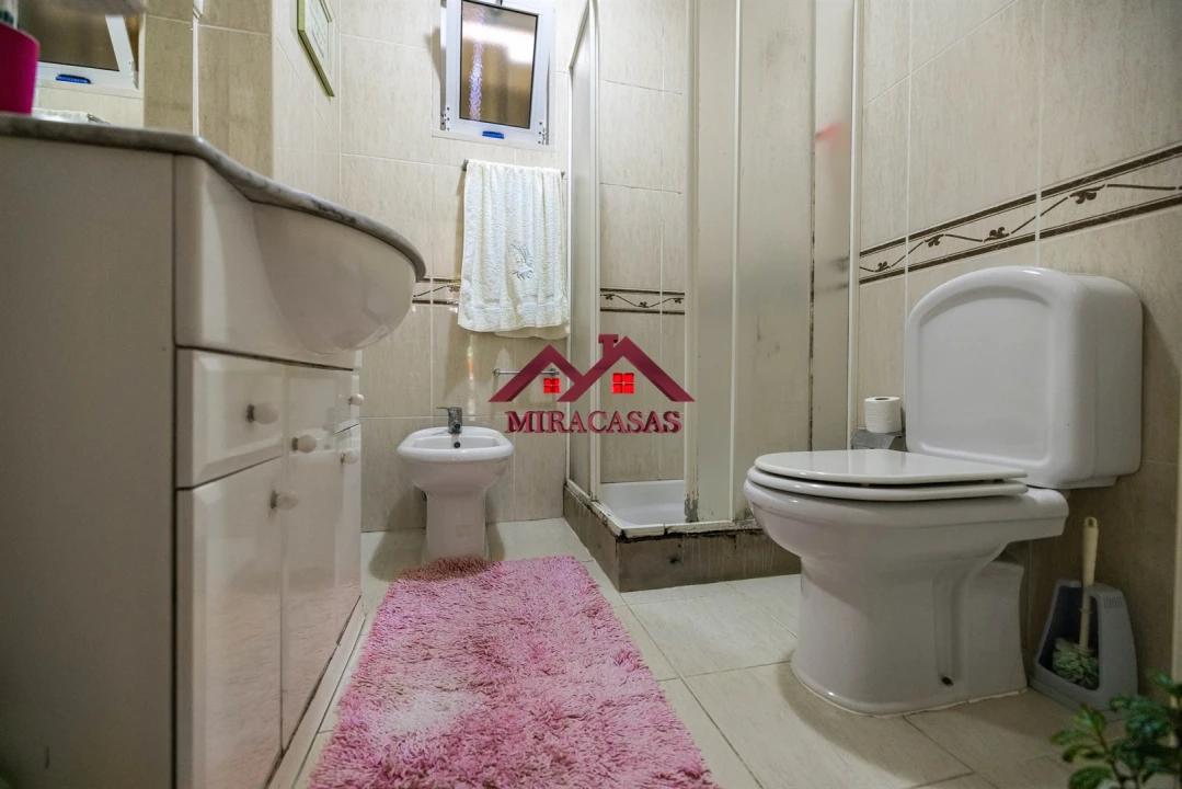 Moradia T5 para Venda em Santo Antonio dos Olivais Foto 34