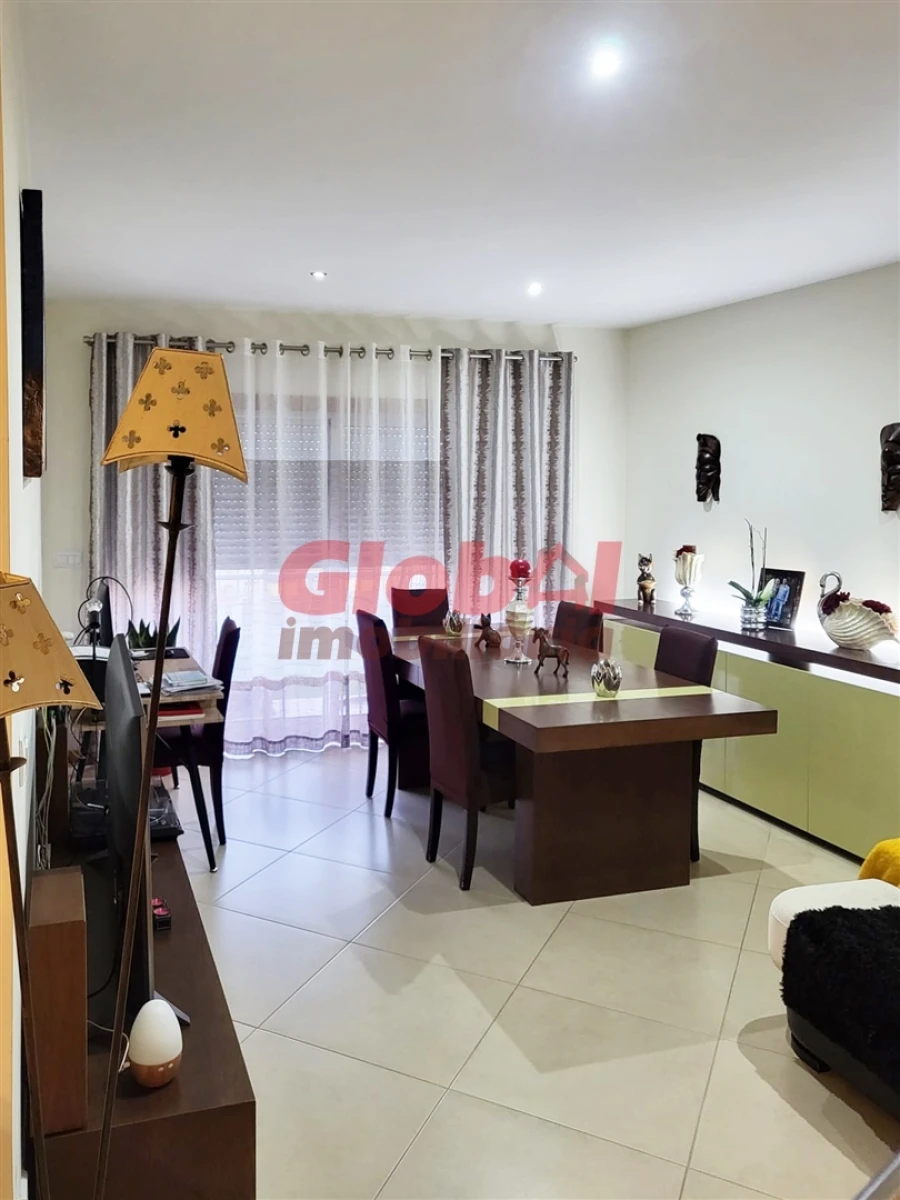 Apartamento T6 para Venda em Ranhados Foto 2
