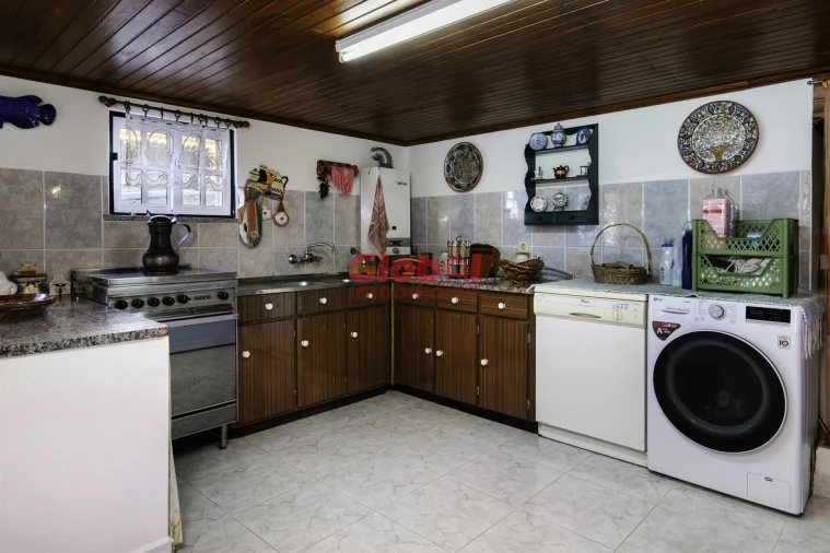 Moradia T5 para Venda em Mões Foto 24