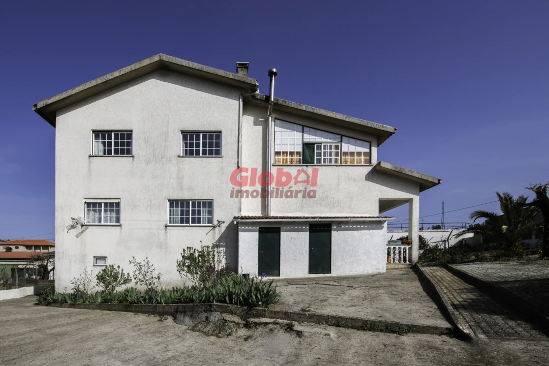 Moradia T5 para Venda em Mões Foto 7