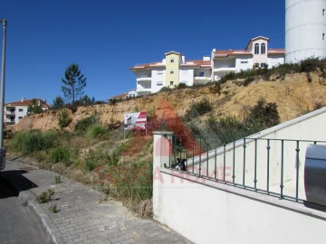 Moradia T4 para Venda em Leiria, Pousos, Barreira e Cortes