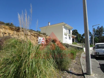 Moradia T4 para Venda em Leiria, Pousos, Barreira e Cortes