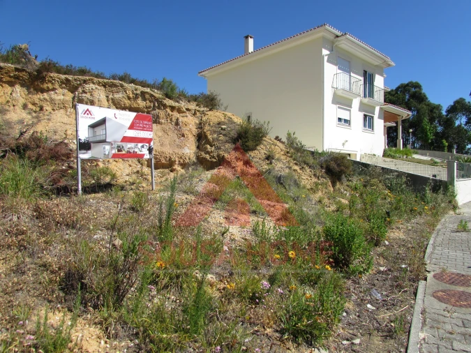 Moradia T4 para Venda em Leiria, Pousos, Barreira e Cortes Foto 11