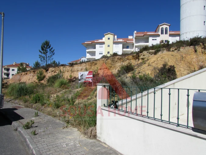 Moradia T4 para Venda em Leiria, Pousos, Barreira e Cortes Foto 13