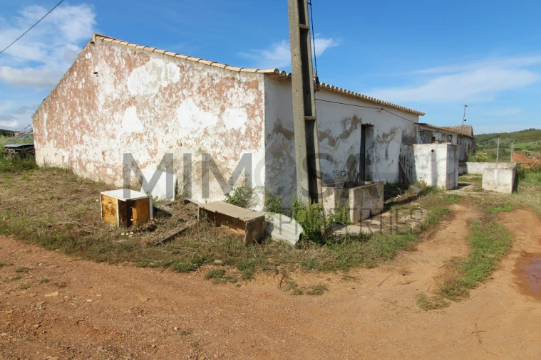 Terreno para Venda em Bensafrim e Barão de São João Foto 1