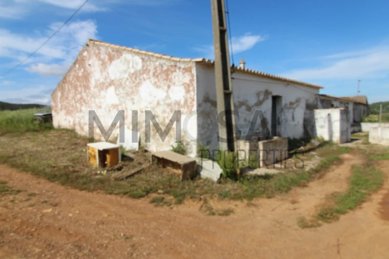 Terreno para Venda em Bensafrim e Barão de São João Foto 2