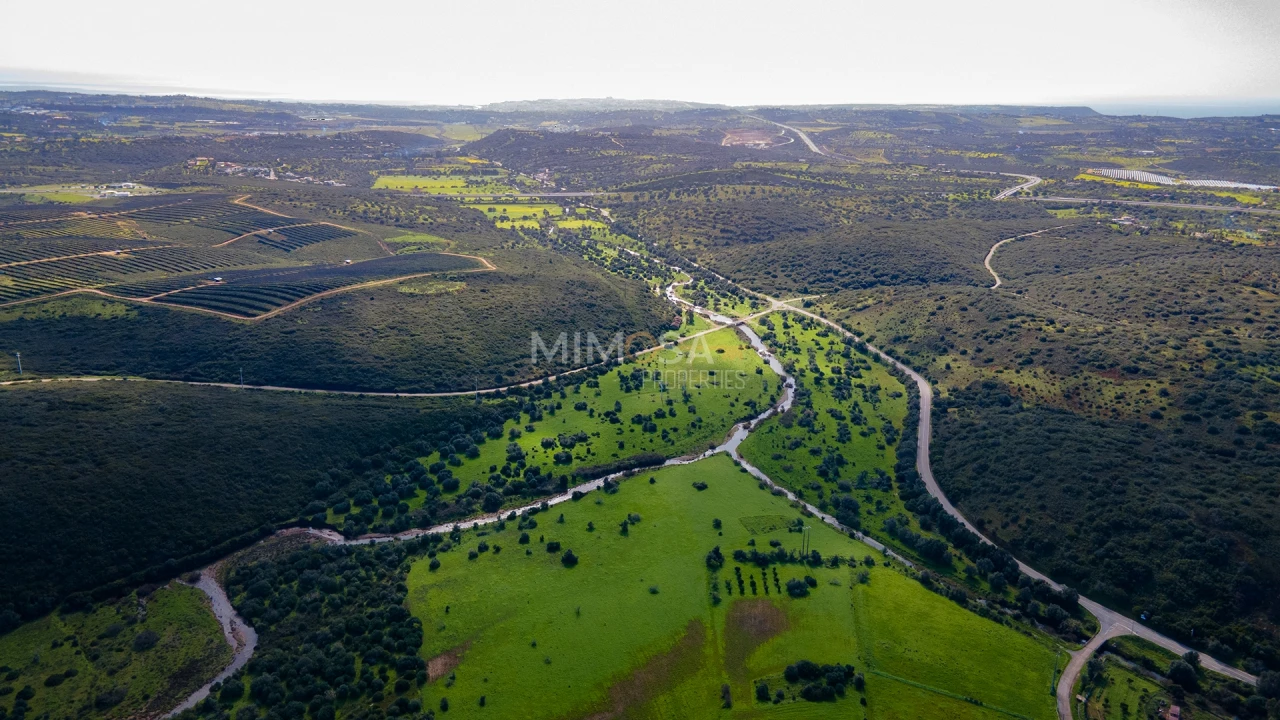Terreno para Venda em Bensafrim e Barão de São João Foto 11