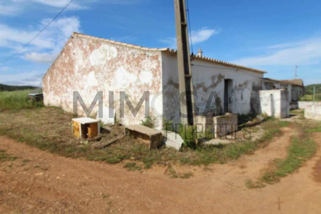 Terreno para Venda em Bensafrim e Barão de São João Foto 2