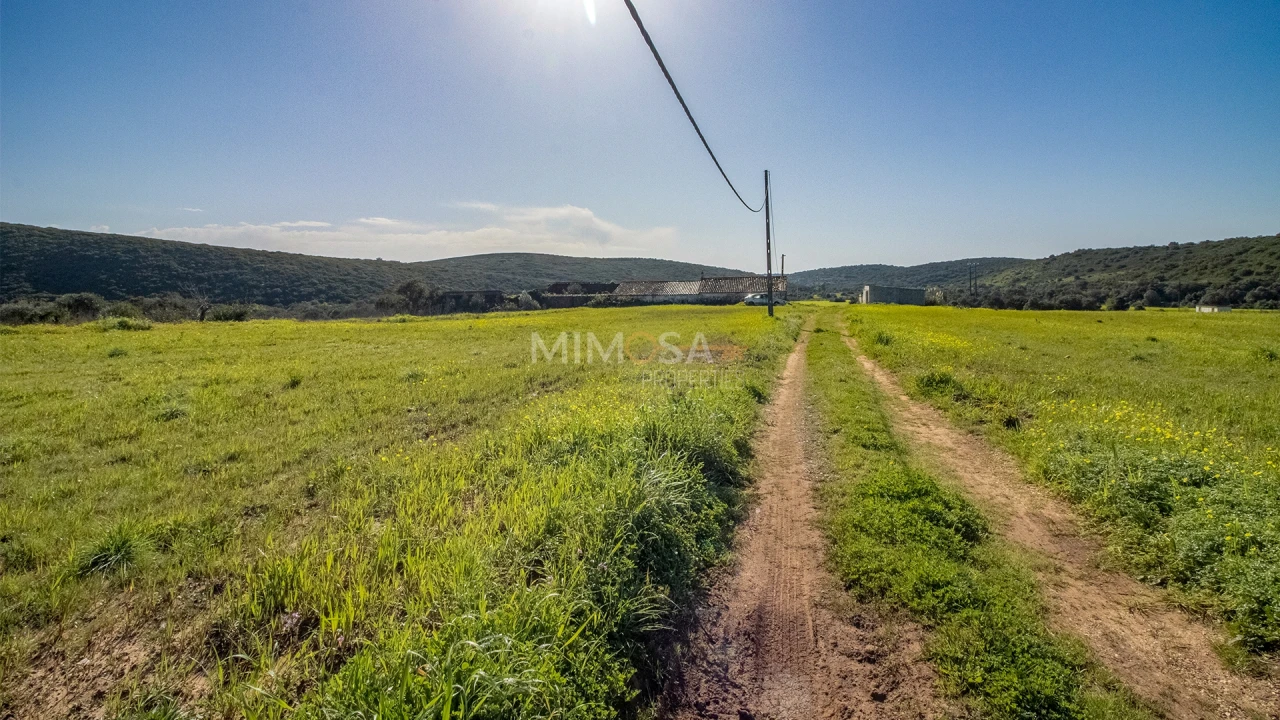 Terreno para Venda em Bensafrim e Barão de São João Foto 4