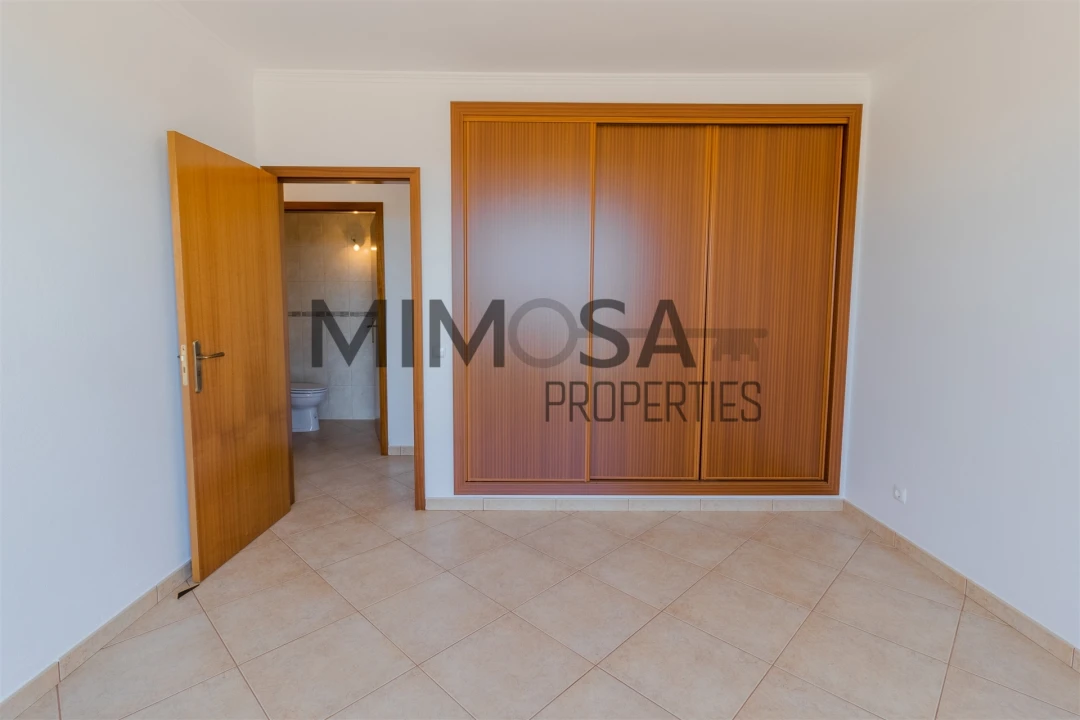 Moradia T6 para Venda em Odiaxere Foto 35