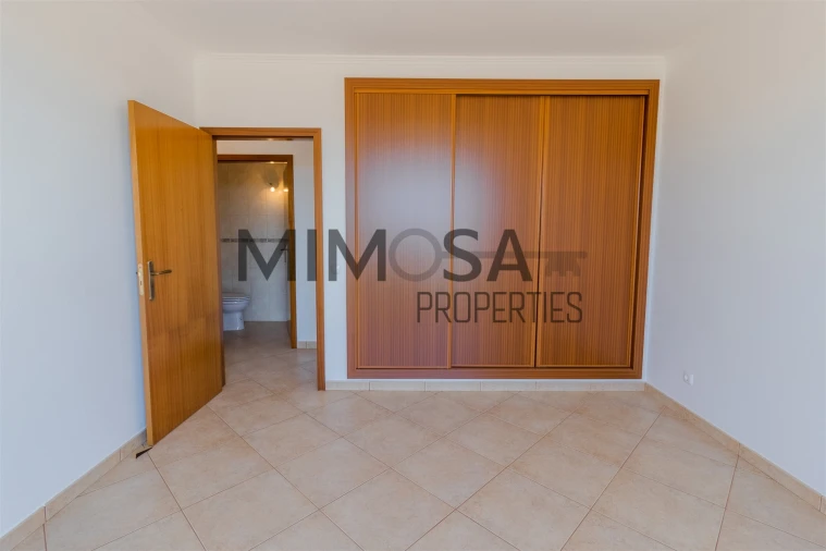 Moradia T6 para Venda em Odiaxere Foto 35