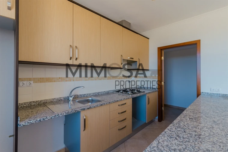 Moradia T6 para Venda em Odiaxere Foto 30