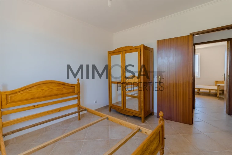 Moradia T6 para Venda em Odiaxere Foto 24