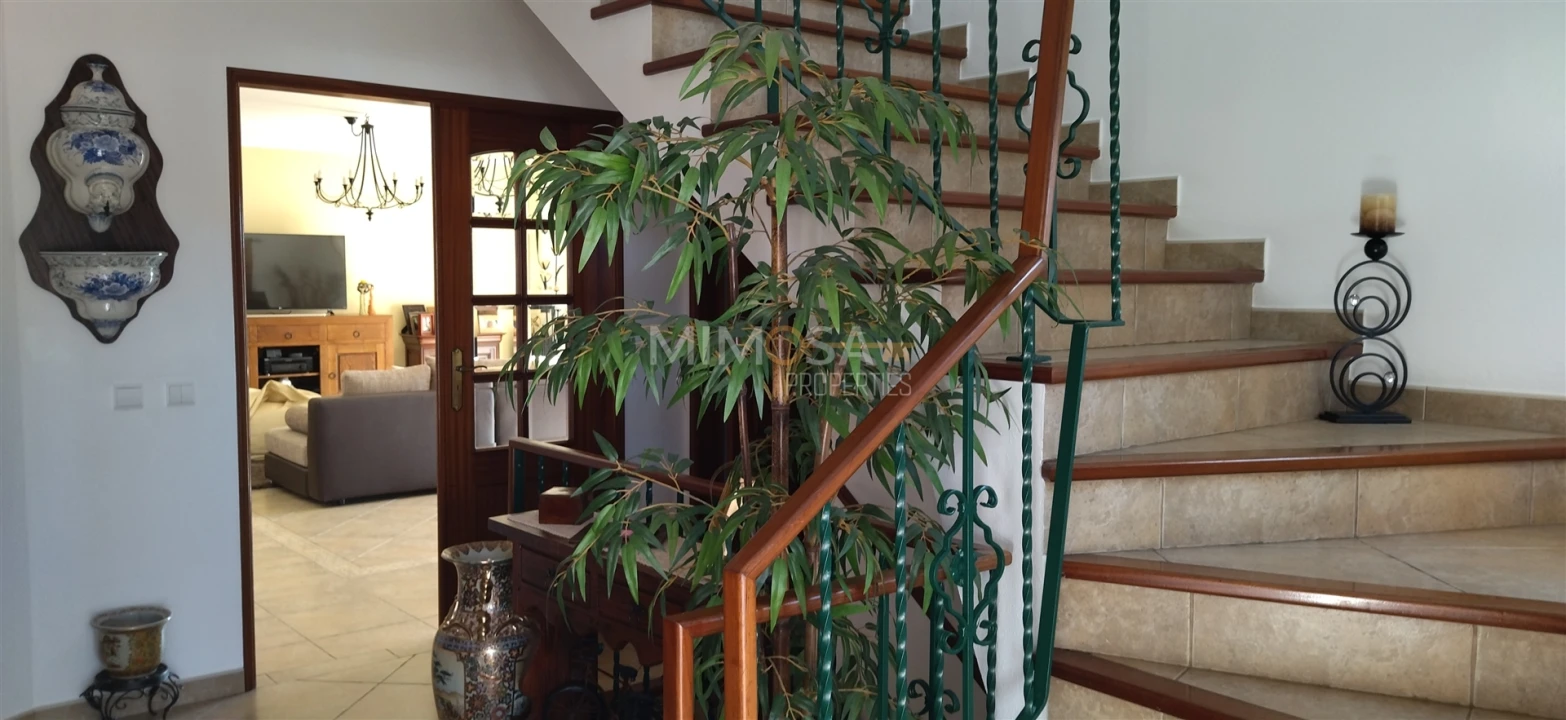 Moradia T5 para Venda em Lagos (São Sebastião e Santa Maria) Foto 12