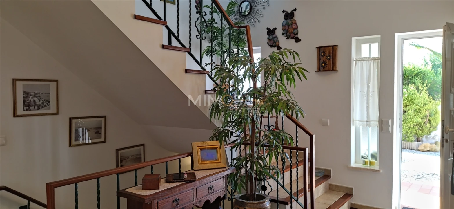 Moradia T5 para Venda em Lagos (São Sebastião e Santa Maria) Foto 13