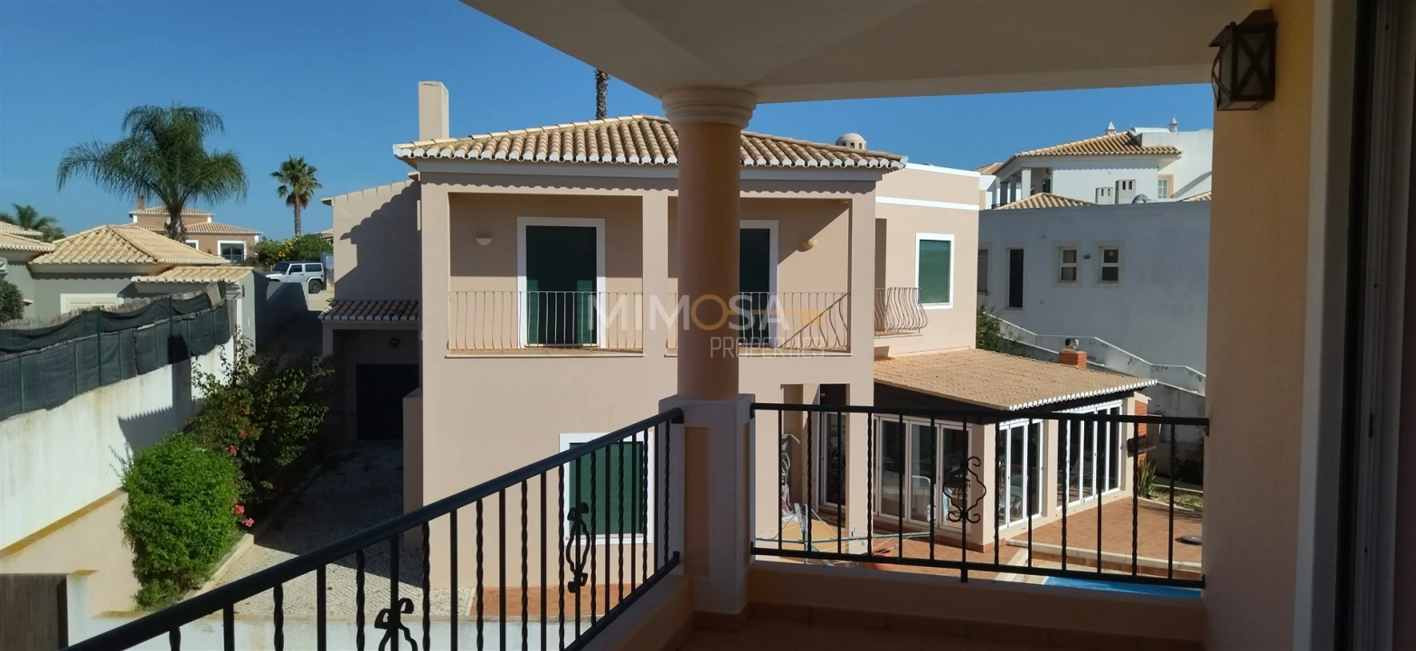 Moradia T5 para Venda em Lagos (São Sebastião e Santa Maria) Foto 24