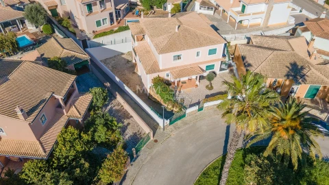 Moradia T5 para Venda em Lagos (São Sebastião e Santa Maria)