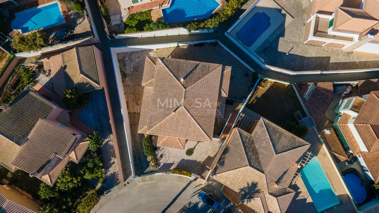 Moradia T5 para Venda em Lagos (São Sebastião e Santa Maria) Foto 46