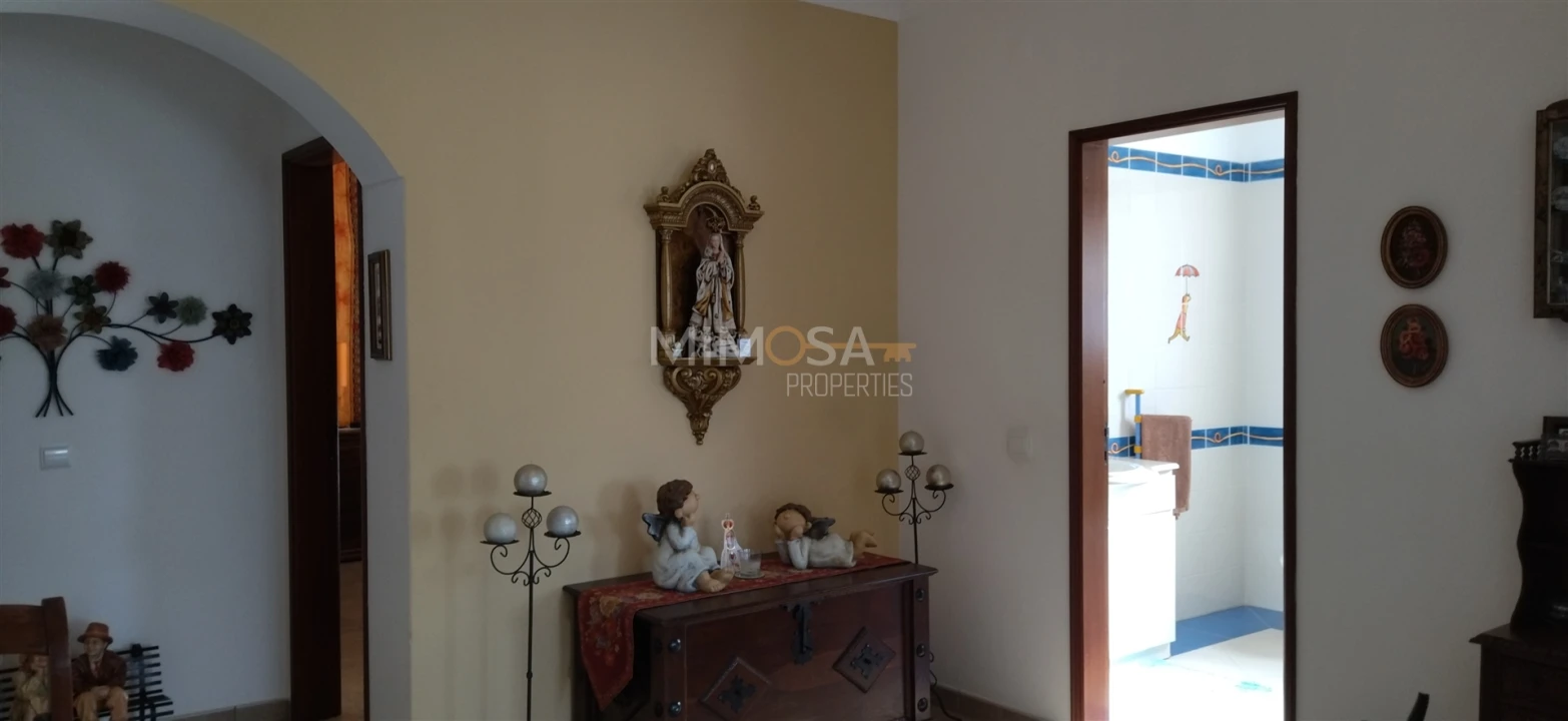 Moradia T5 para Venda em Lagos (São Sebastião e Santa Maria) Foto 19