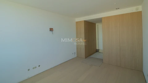 Moradia T4 para Venda em Lagos (São Sebastião e Santa Maria)